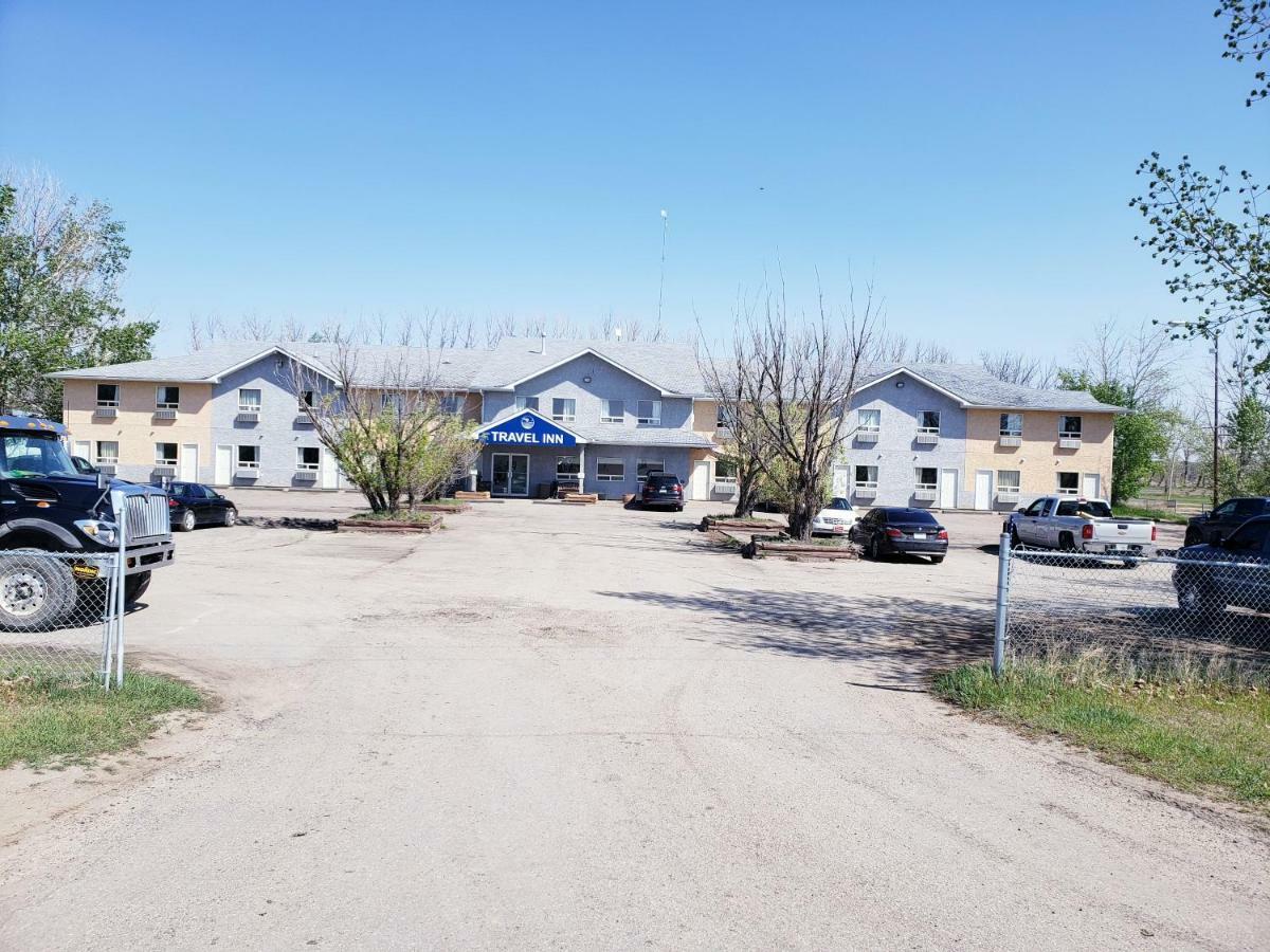 Travel-Inn Resort & Campground Саскатун Экстерьер фото
